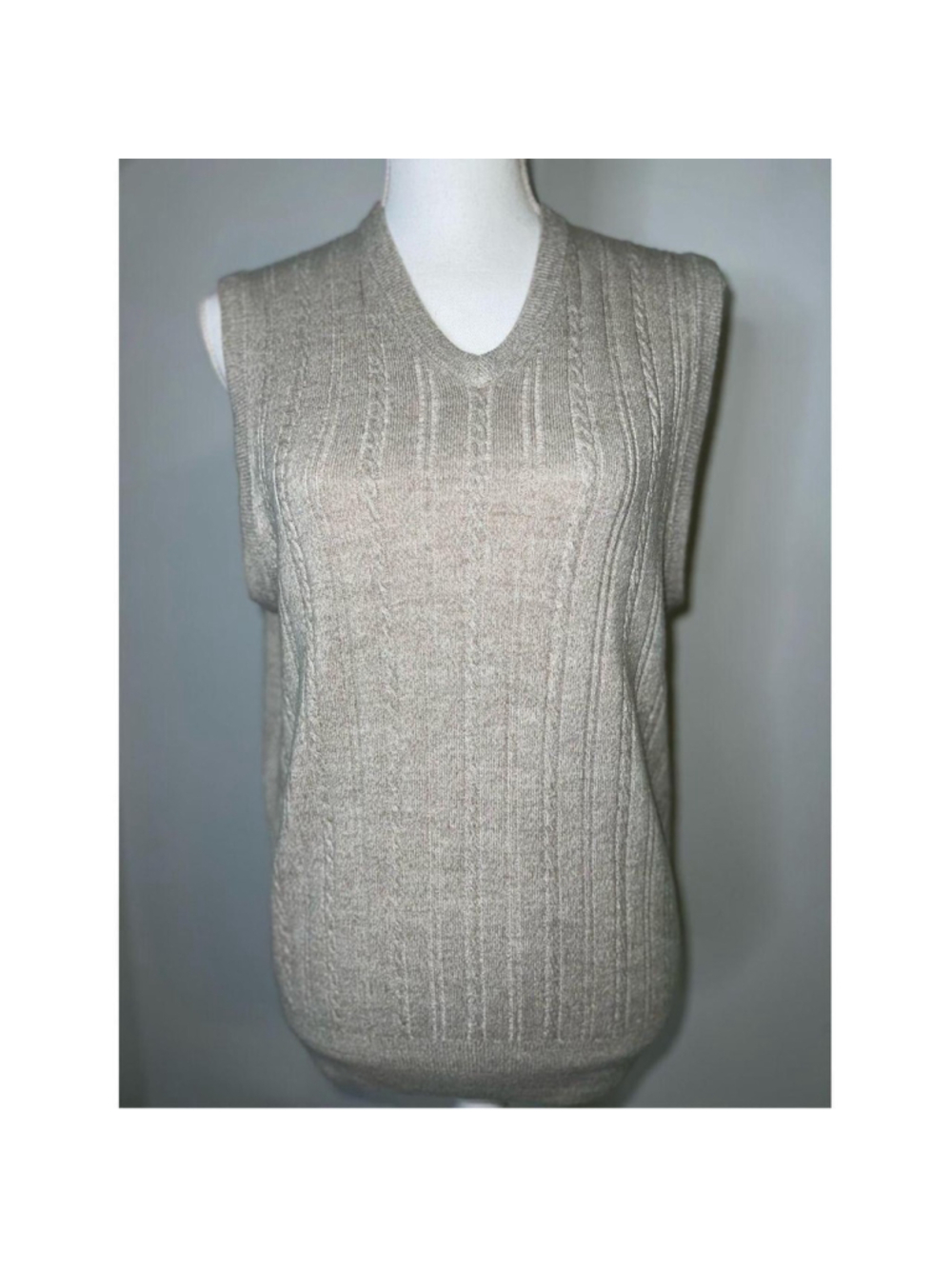Women's Geoffrey Beene V-Neck Sweater Vest, Size S, Beige